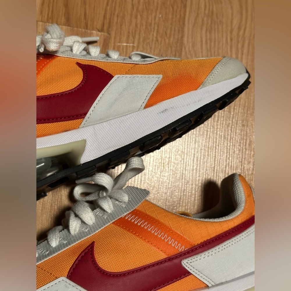 Nike Air Max Pre-Day Kumquat Orange Red White DC9402-800 Men's Size 7.5 - Picture 4 of 9
